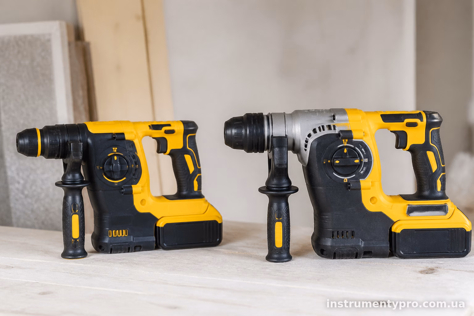 DeWalt DCH273 чи DCH333: порівняння перфораторів для домашнього ремонту
